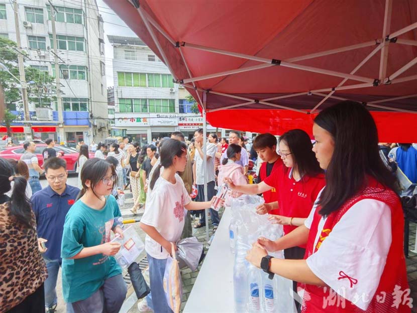 湖北省新華書(shū)店集團(tuán)開(kāi)展279.jpg 湖北省新華書(shū)店集團(tuán)開(kāi)展279.jpg